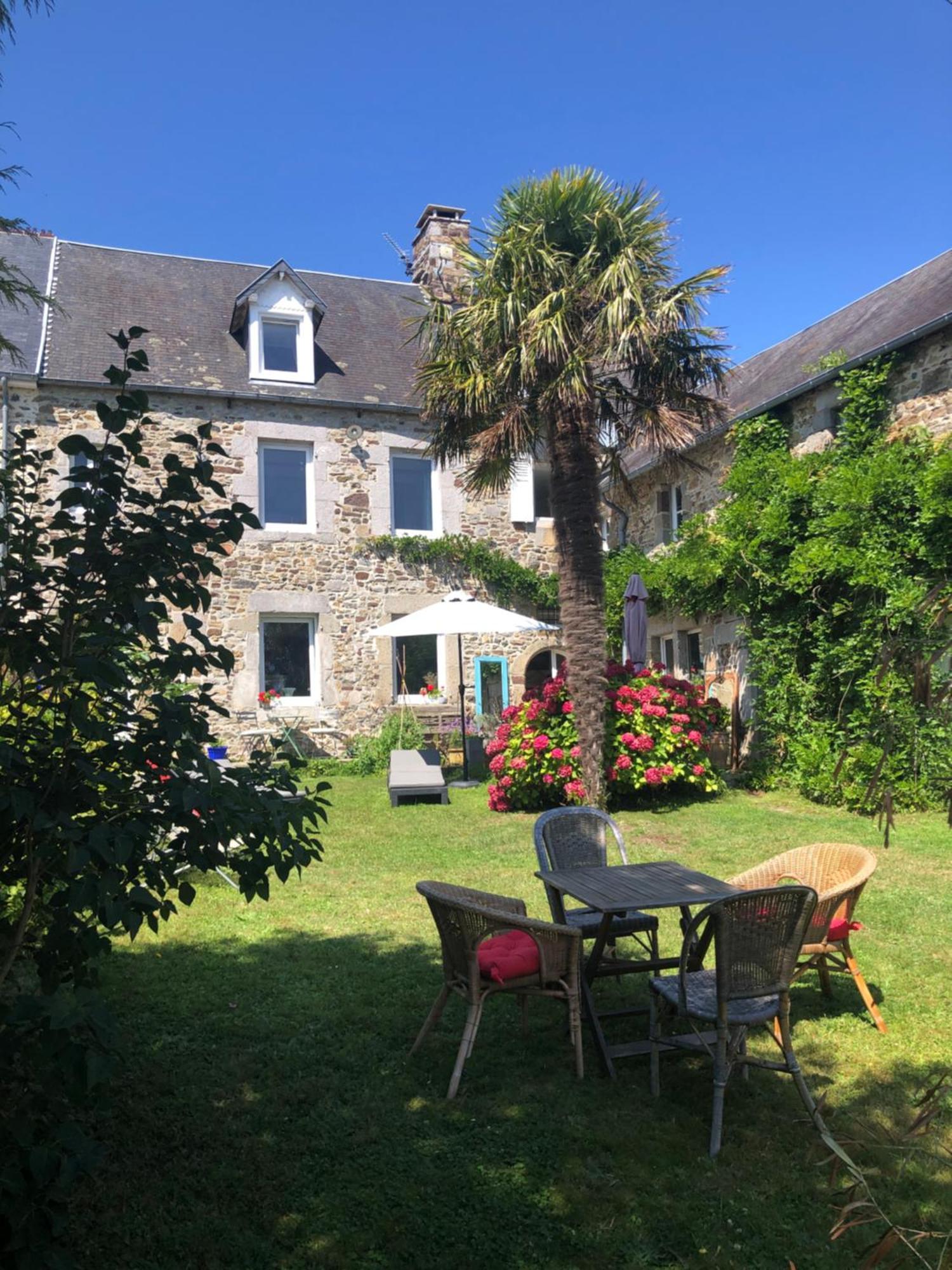 Heugueville-sur-Sienne Magnifique Longere Du Cotentin מראה חיצוני תמונה